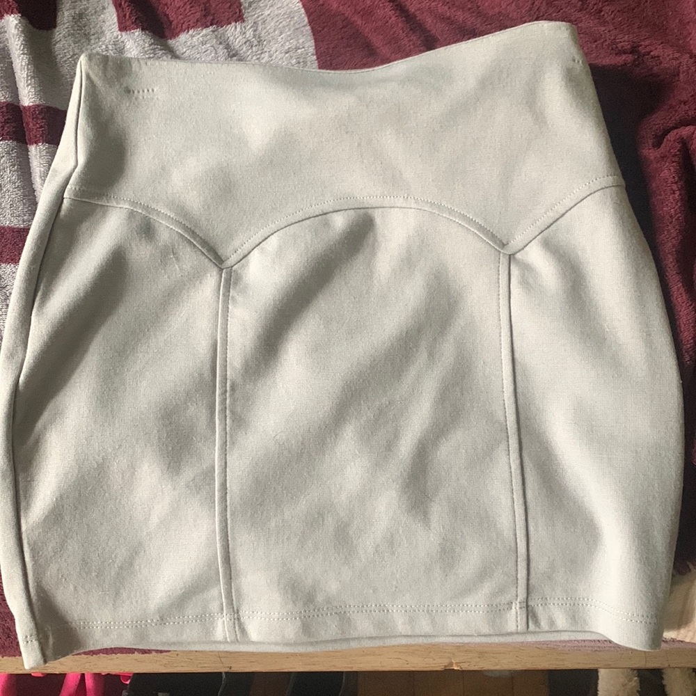 Gray Skirt, NVW